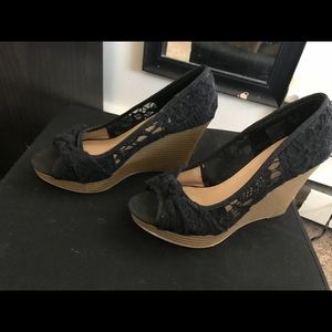 Black lace wedges